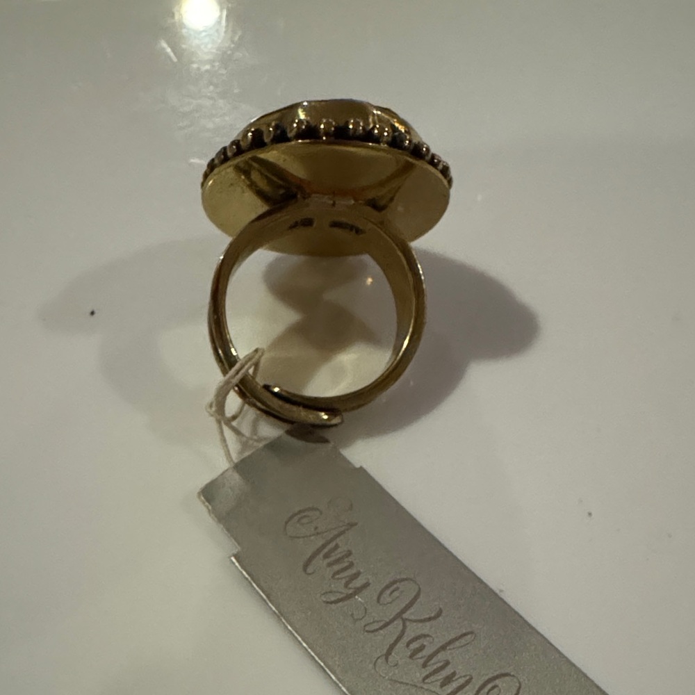 Artistic Seahorse Ring with Gold Beading - Picture 2 of 3